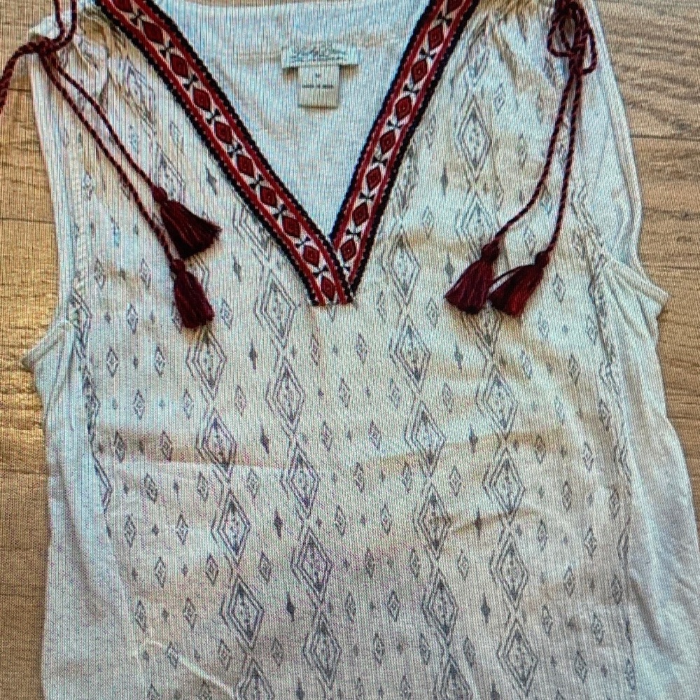 Lucky Brand Cream Sleeveless V-Neck Tank with Red Embroidered Trim